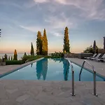 וילה Naldera